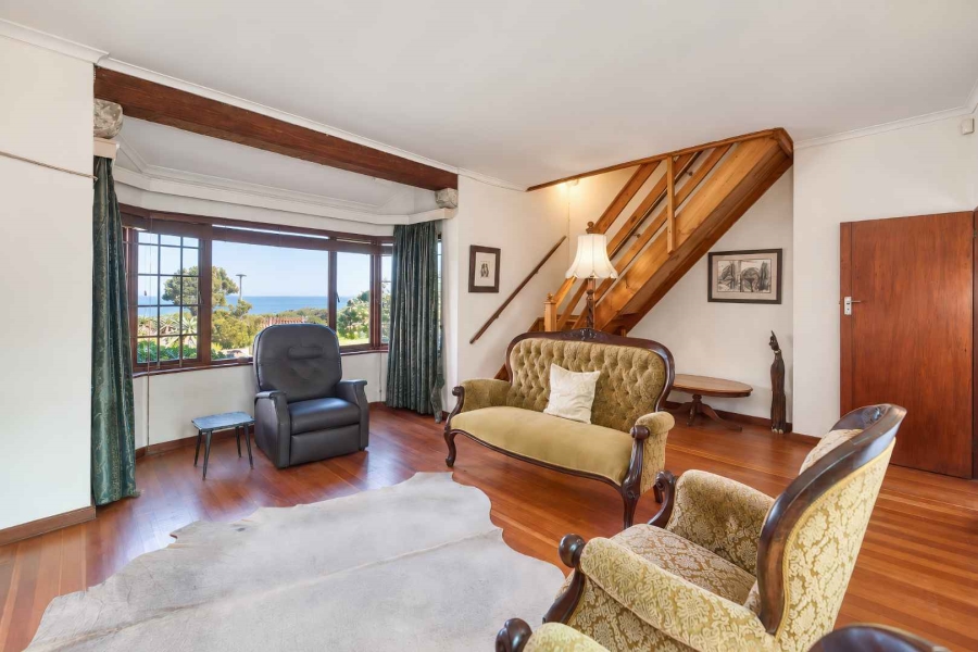 4 Bedroom Property for Sale in Westcliff Western Cape